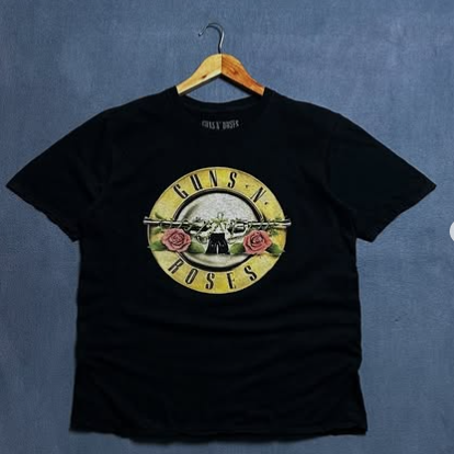 Guns & Roses tee size: ML