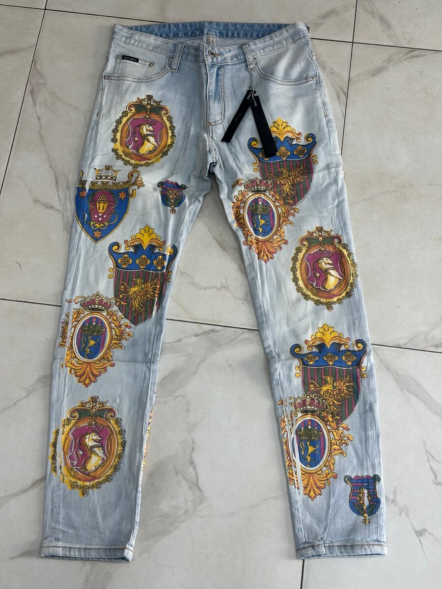 Jeans déchirés tendance homme