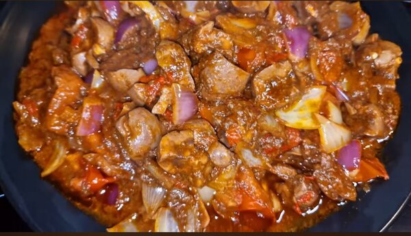 Rognon de bœuf sauté/ attieke