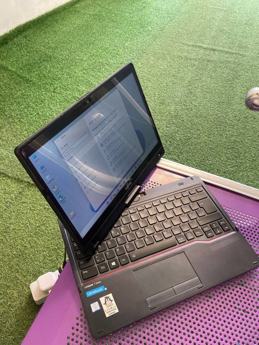 Fujitsu Lifebook T938  Ultrabook 8th Gen