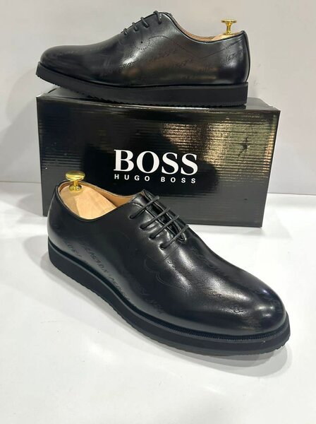 HUGO BOSS