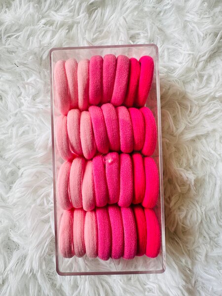 Ensemble d'élastiques colorés