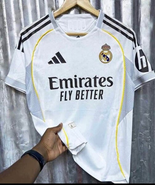 Maillot de football blanc Real Madrid