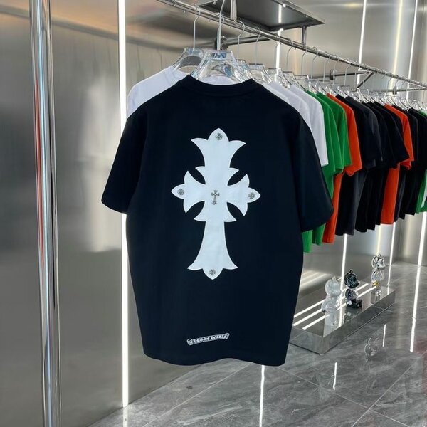 T-shirt graphique tendance