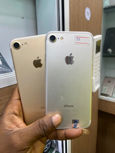 iPhone 7simple 32Go quasi neuf