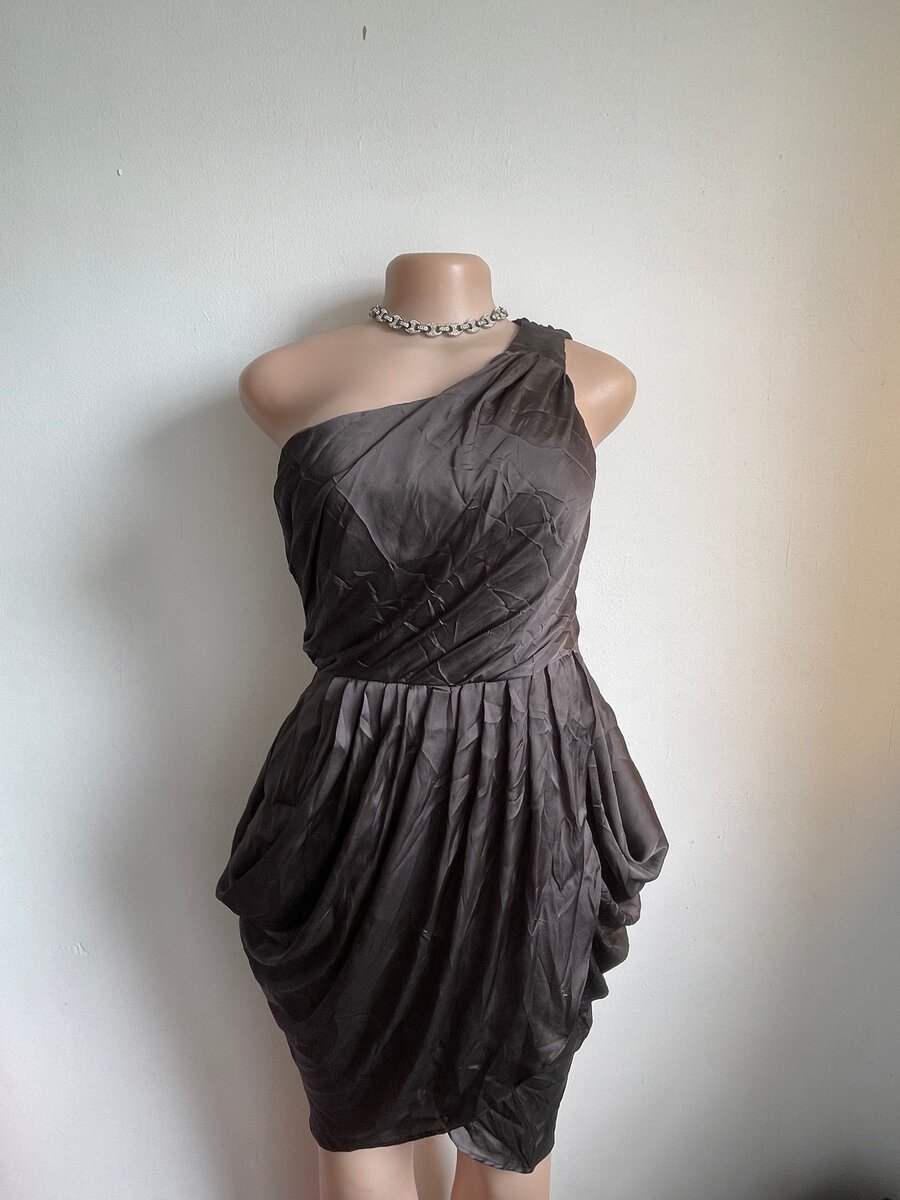 Elegant One-Shoulder Dress