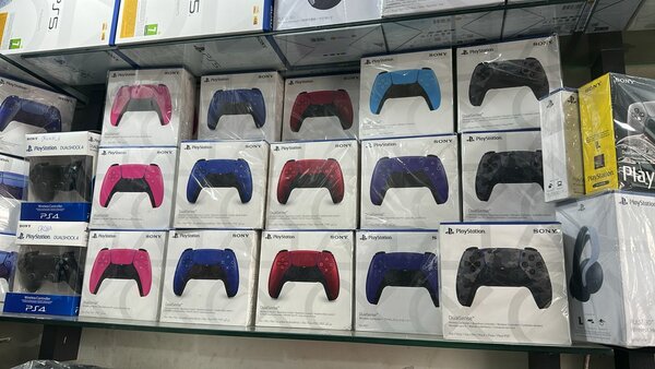 Manettes ps5 et xbox