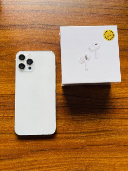 iPhone X and iPhone 12pro max