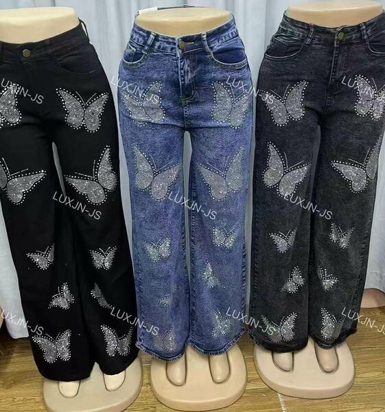 Jean évasé papillon strass