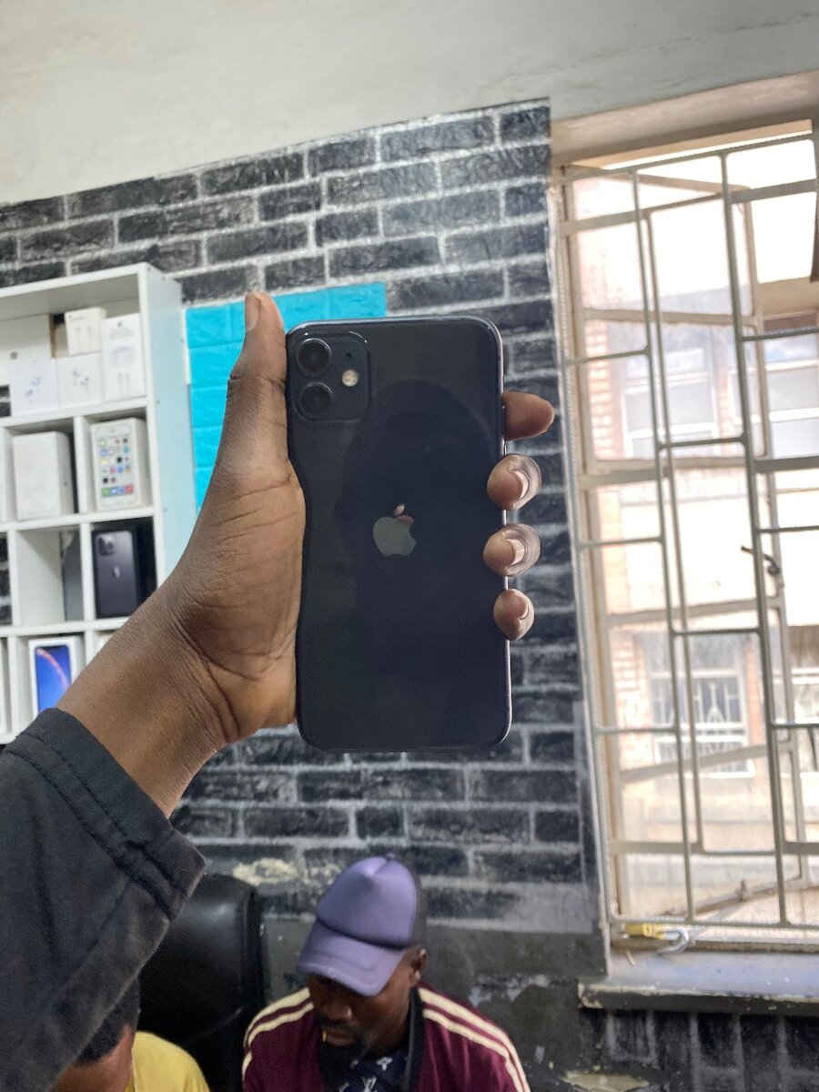 fully functional iPhones bh 100%