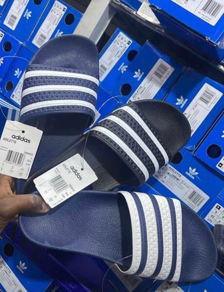 Claquette ADIDAS confortable