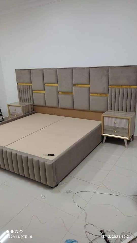 Lit moderne en velours 2 place