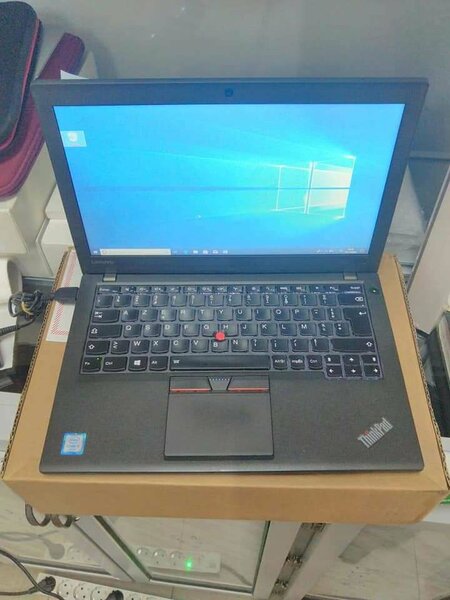 Lenovo ThinkPad X260 Core i5 6th 8Go RAM 512Go SSD