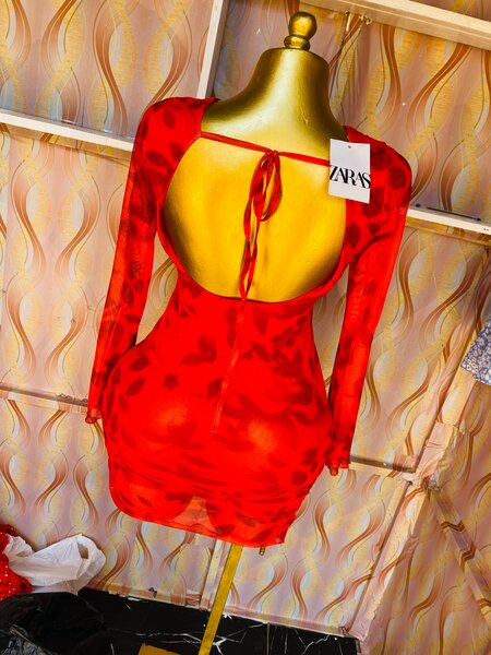 Robe rouge élégante