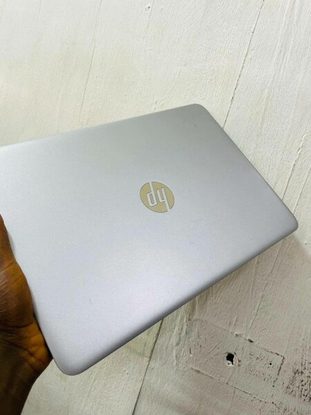 HP i5 laptop