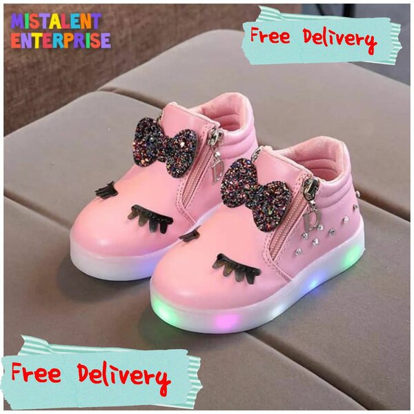 Mistalent Baby Girls Beautiful boots with cute lash and bow