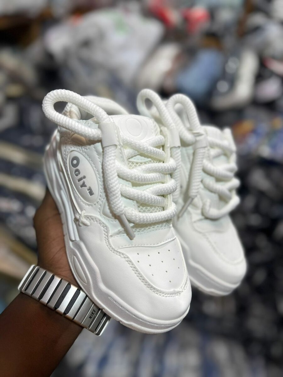 Baskets blanches enfant