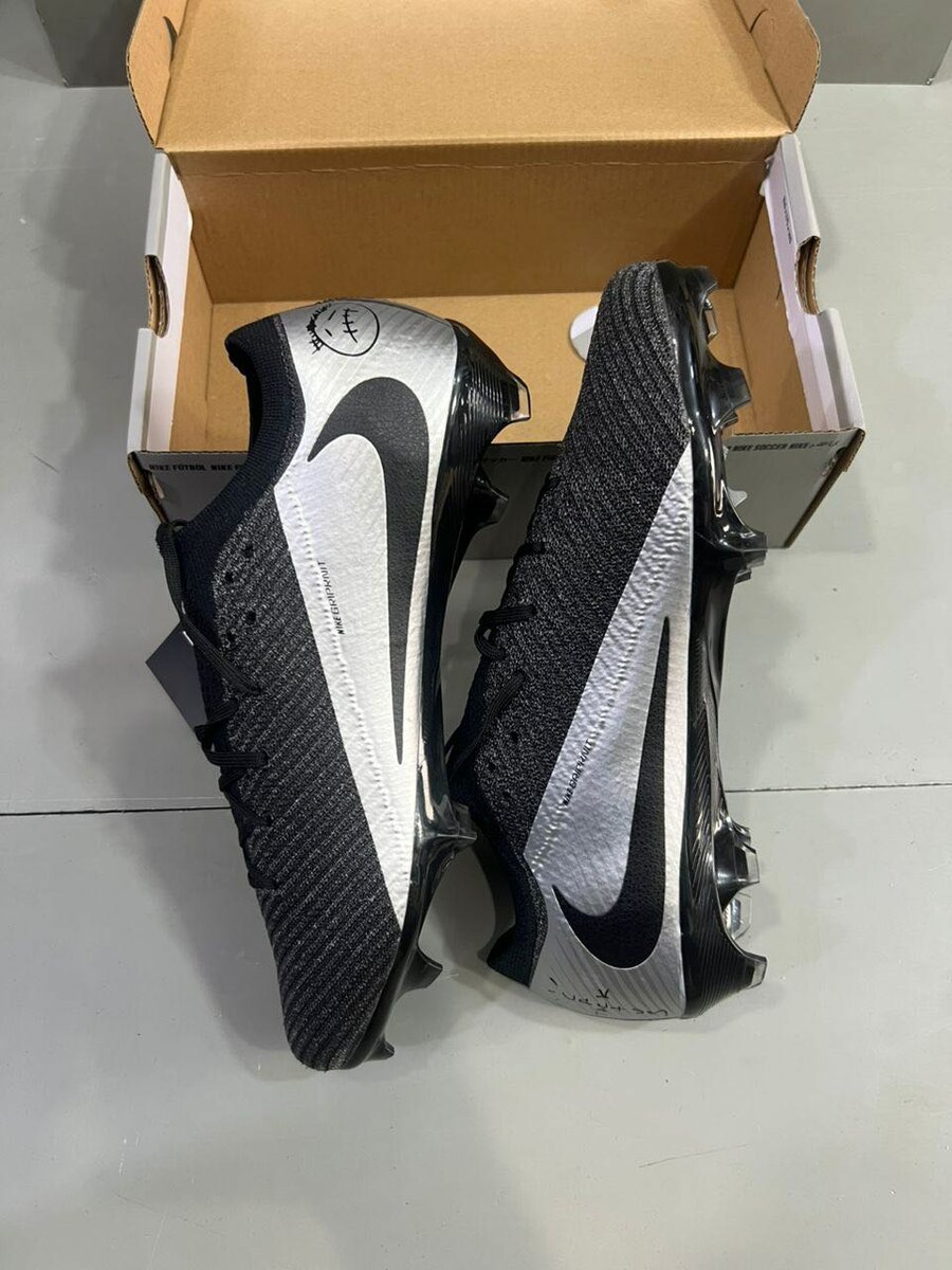 Chaussures de football Nike