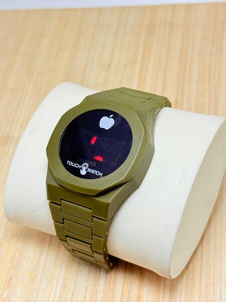 Montre tactile LED moderne