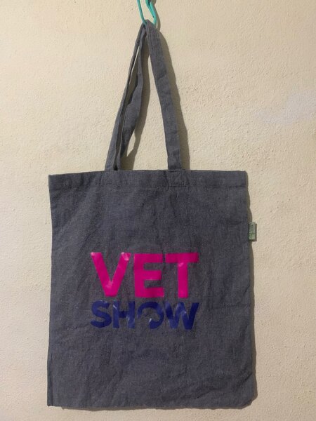 Tote bag