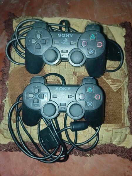 Manette de jeux ps2