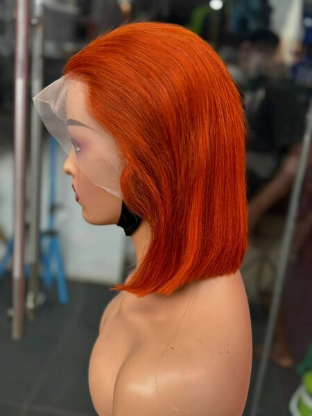 Coupe carré couleur orange