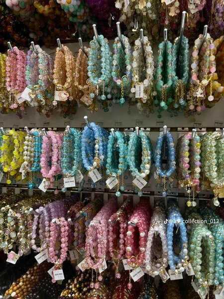 Bracelets colorés perlés