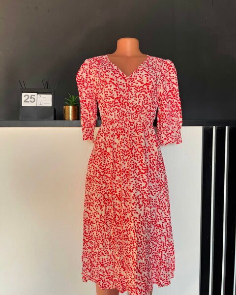  women's beautiful dress 