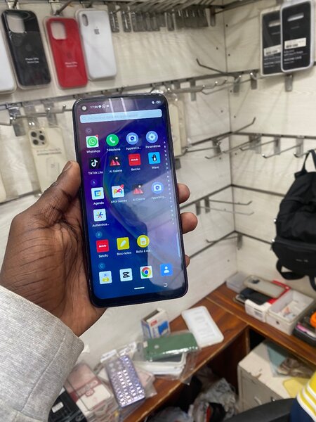 Tecno camon 12