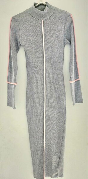 Robe longue col montant grise