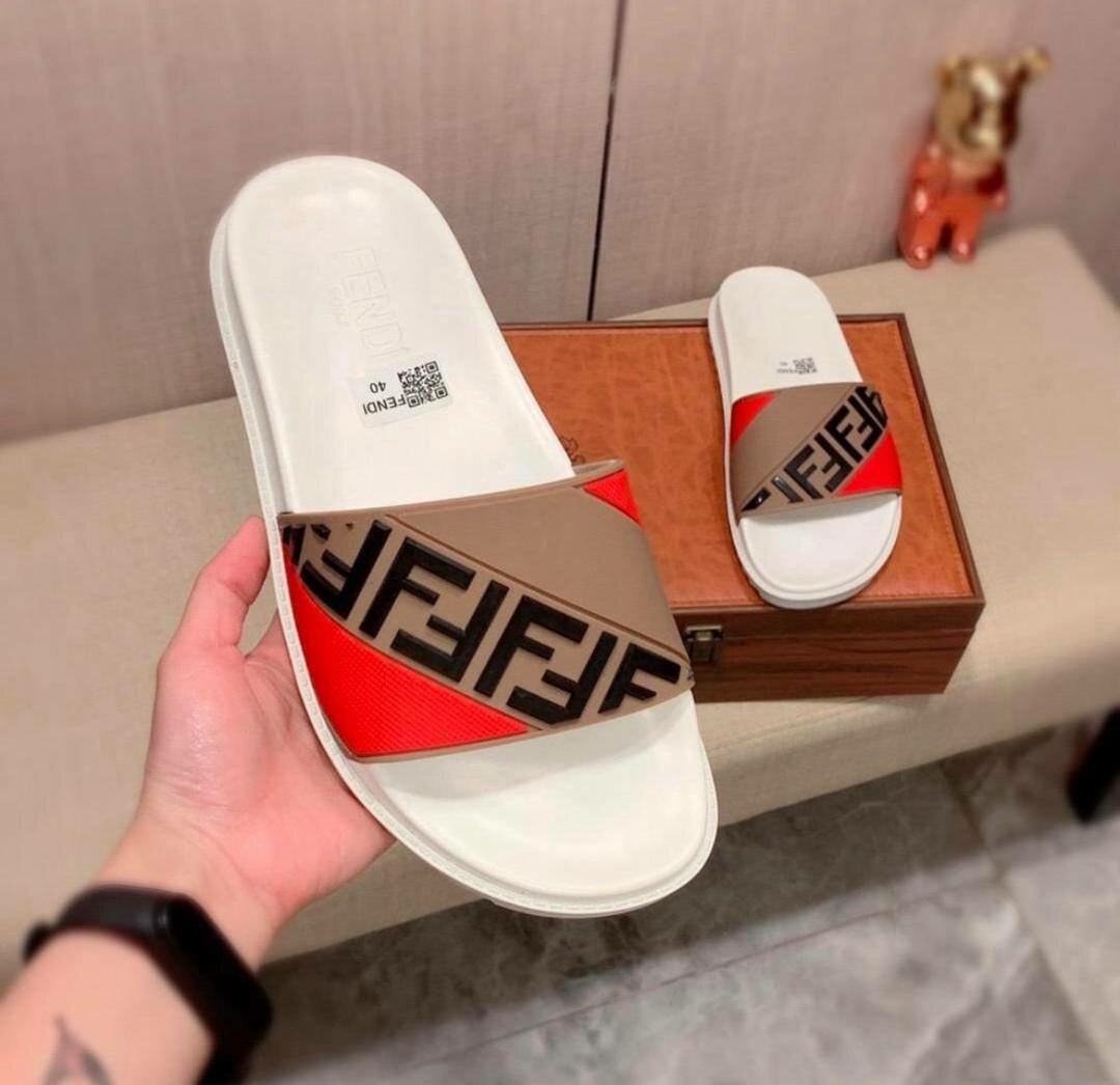 Sandales de luxe Fendi