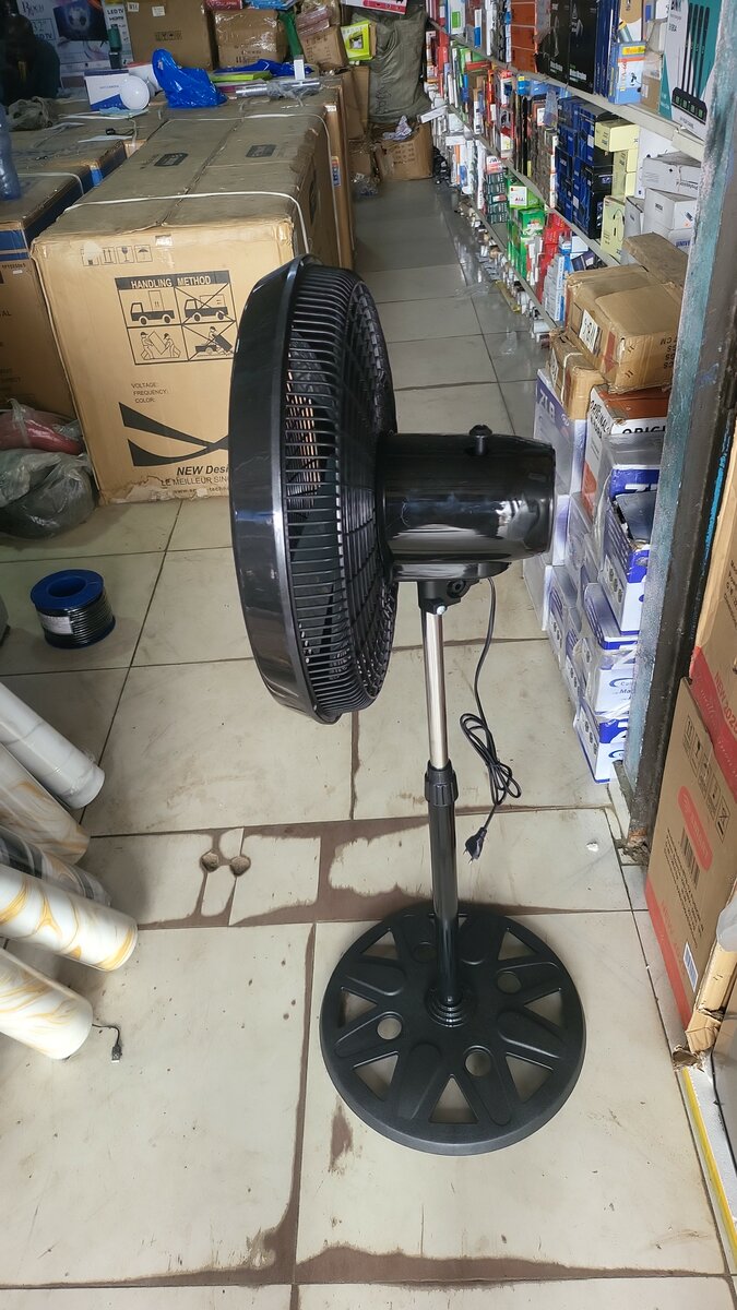 Ventilateur sur pied réglable