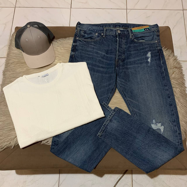 ready-made outfit with jeans
