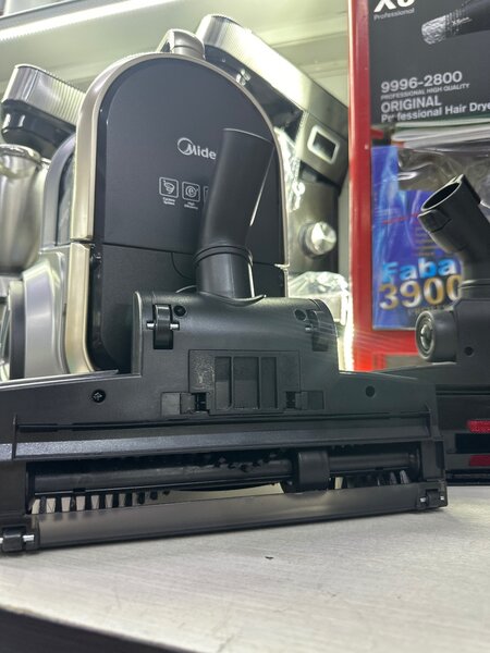 Пылесос Midea мощность 2400