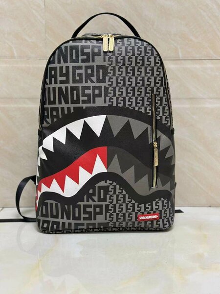 Sac à dos tendance motif requin