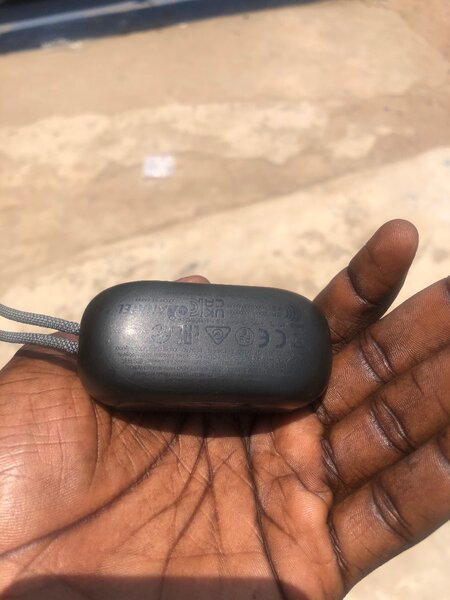 Preowned JBL reflect aero Bluetooth earbuds in stock