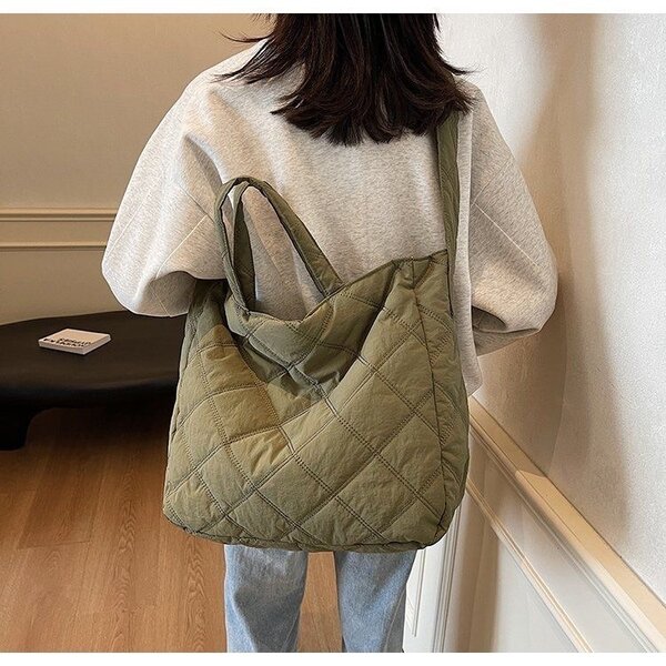 Стильная стеганная сумка