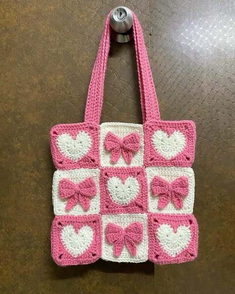 Sac en crochet fleurs coeur