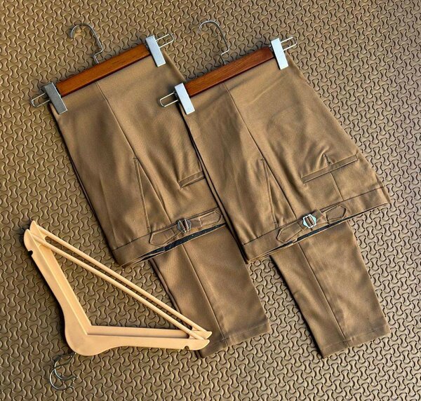 Smart beltless trousers