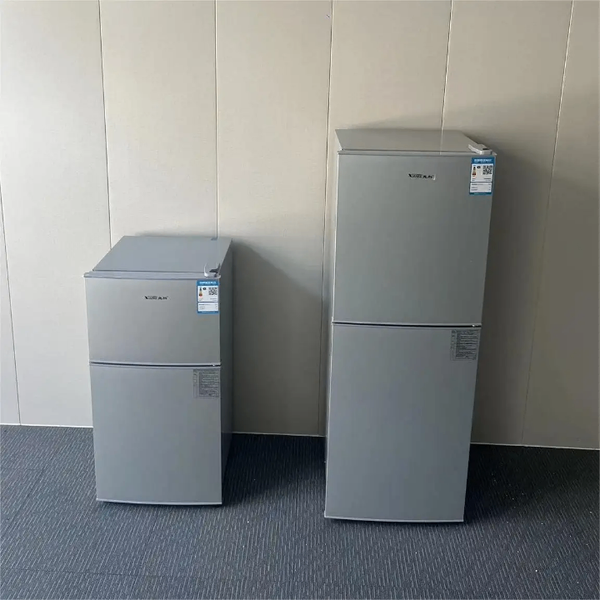 Double door refrigerator