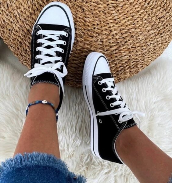 Baskets basses en toile