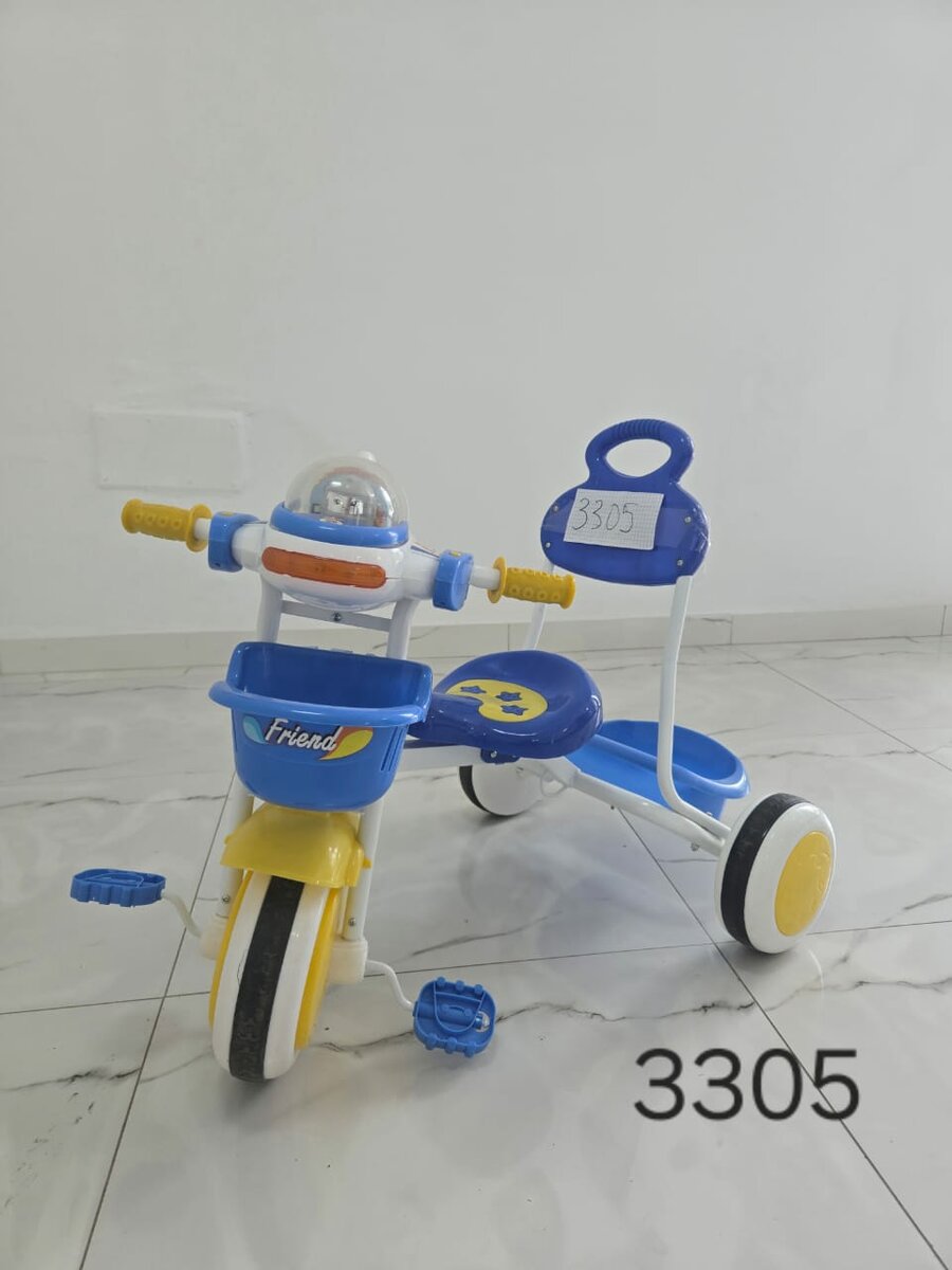 Tricycle coloré pour enfants