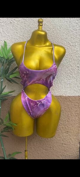 Bikini violetta