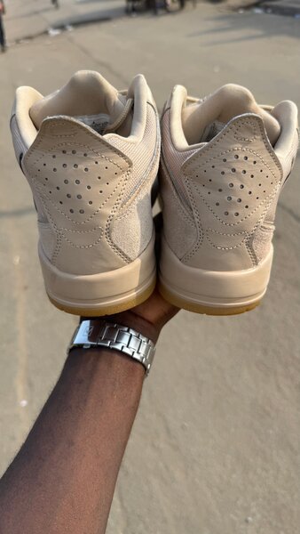 Baskets style sportif beige