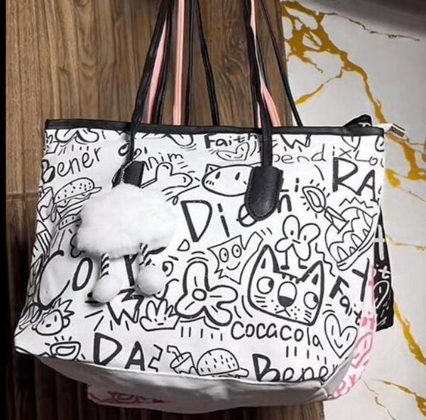 Sac cabas tendance graffiti