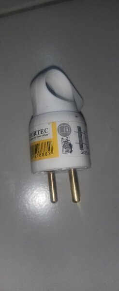 Prise Électrique Sécurisée