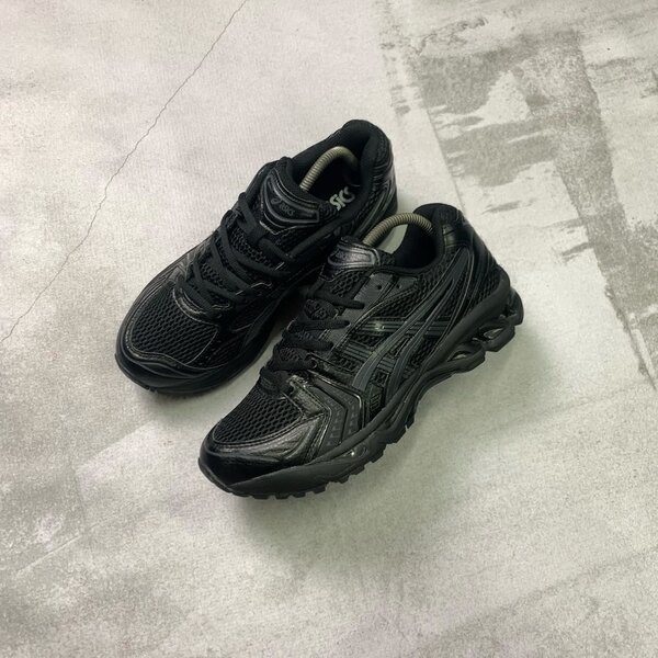 Baskets noires homme légères