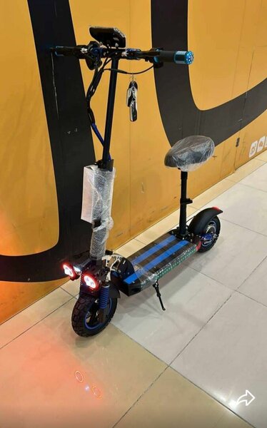 Trottinette électrique pliable LED