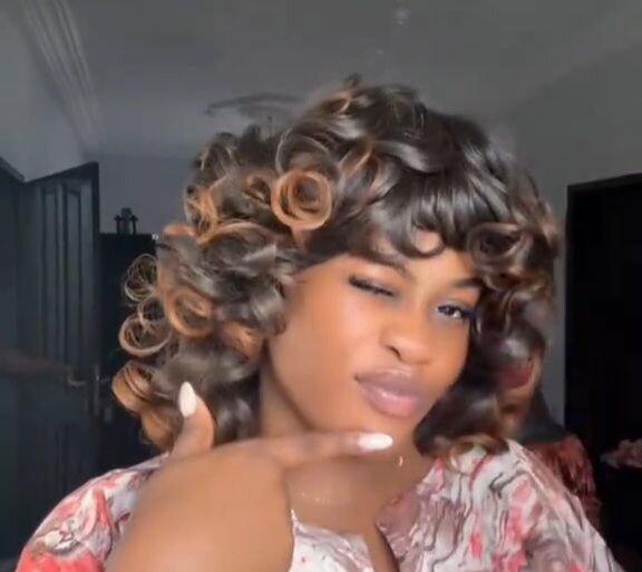 VICTORIA FRANGE DOUBLE VOLUME