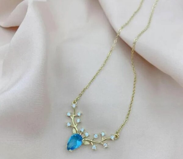 Neclace with Blue stone